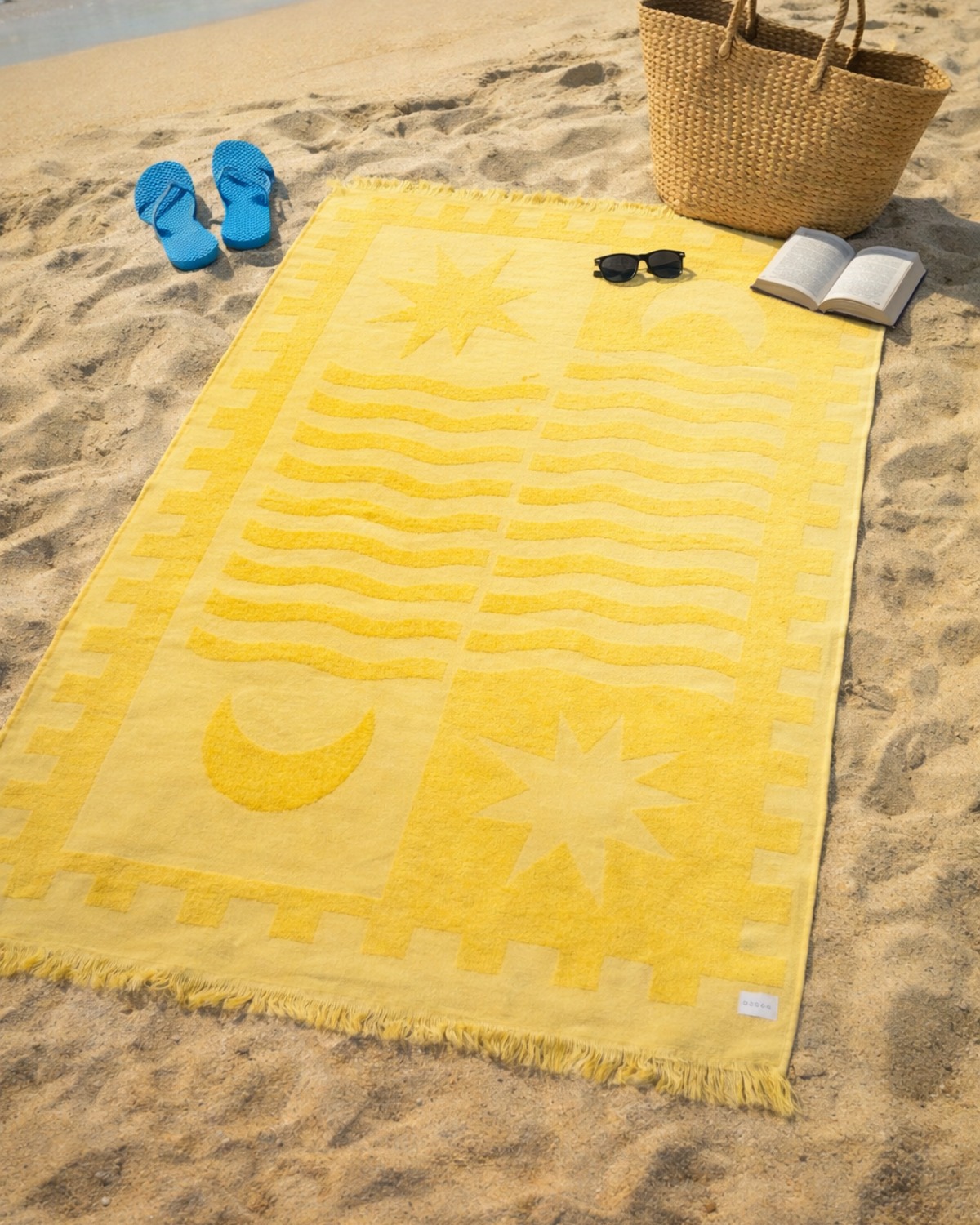 BEACH LIFE