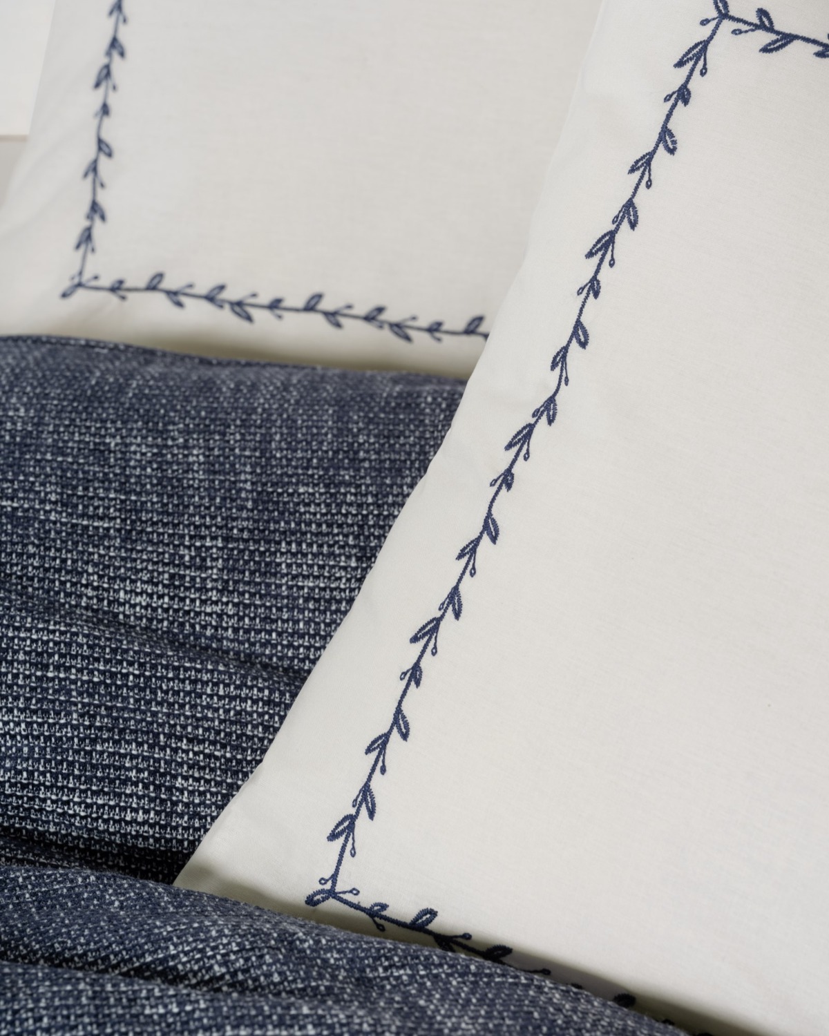 Cotton Box Embrova Şönil Çift Kişilik Yatak Örtüsü/Pike Takımı Loom Lacivert