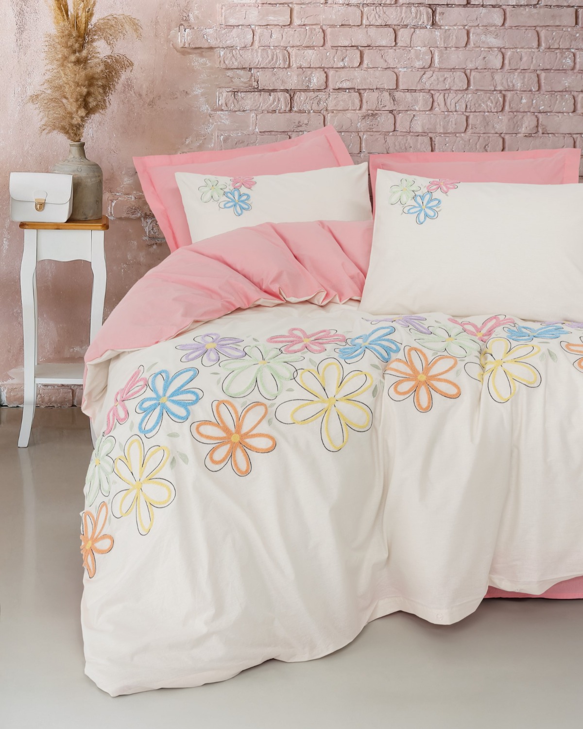 Cotton Box Puff Nakışlı Çift Kişilik Nevresim Takımı Bellis Pembe