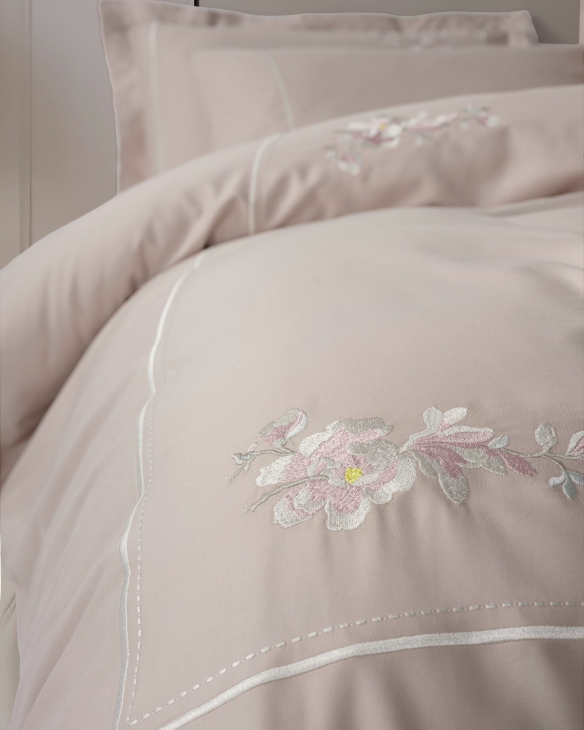 Cotton Box Nakışlı Saten Çift Kişilik Nevresim Takımı Alameda Lila